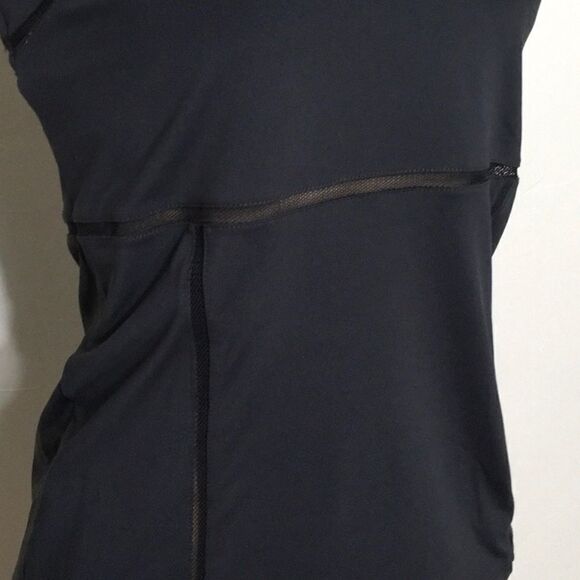 Fabletics performance top. NWOT - Picture 7 of 7